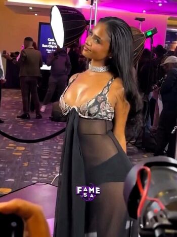 Full leaked Nylora/ private onlyfans photo
