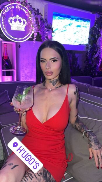 Tyraa_Lavie