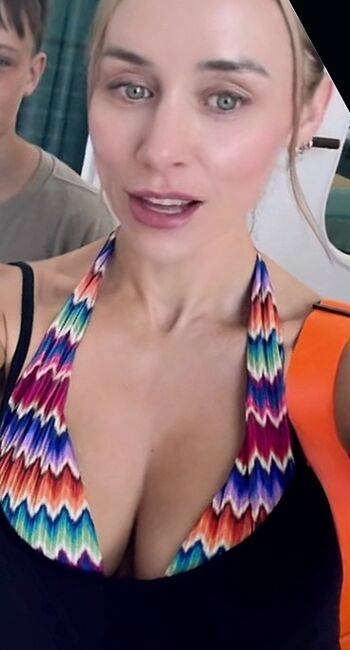 Una Healy
