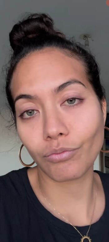 Vaimalama Chaves