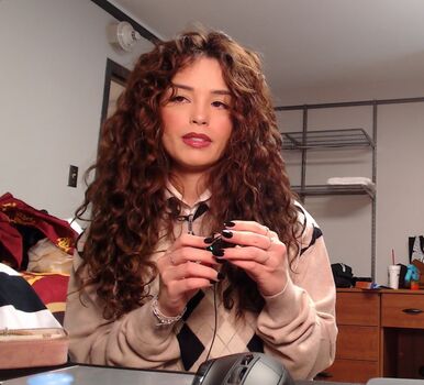 Valkyrae