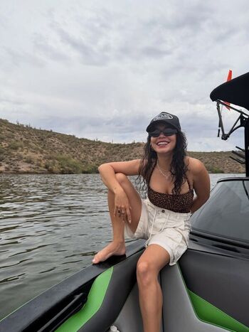 Vanessa Hudgens
