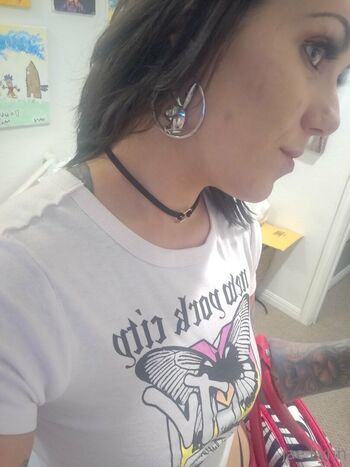 velvet_trixxx_free