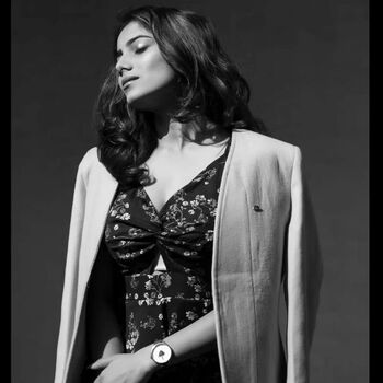Veronica Mitra