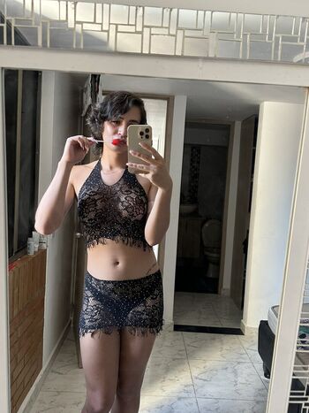 Veruzca_bigcock