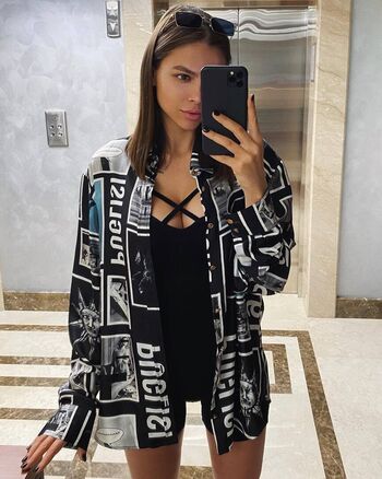 Viki Odintcova