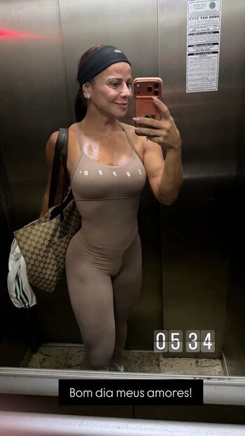 Viviane Araujo