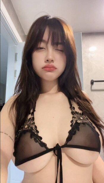 Full leaked Genuineporcelain/ private onlyfans photo