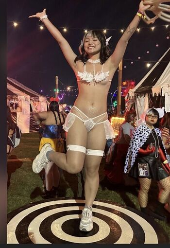 Full leaked Victoria nguyen / private onlyfans photo
