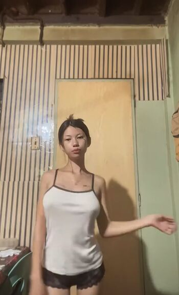 Full leaked Valerie bardot / private onlyfans photo