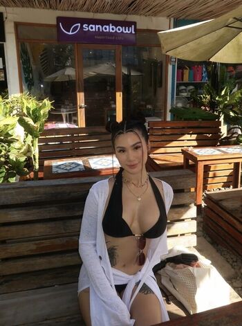 Full leaked Asiancouplefla private onlyfans photo