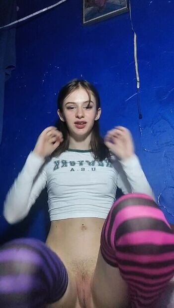 Full leaked Lilmilk / private onlyfans photo