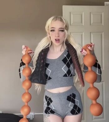 Full leaked Fairy suicide/ private onlyfans photo