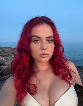 Full leaked Kira the little redhead/ private onlyfans photo
