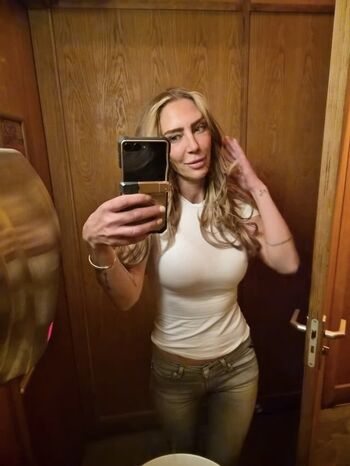 Full leaked Who is this private onlyfans photo