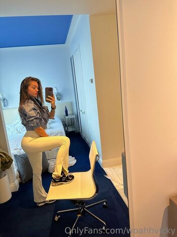 woahhvicky