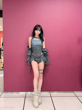 WomenK-pop