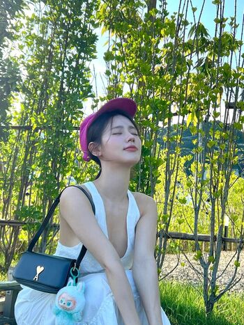 WomenK-pop