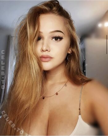 Full leaked Xophelianr private onlyfans photo
