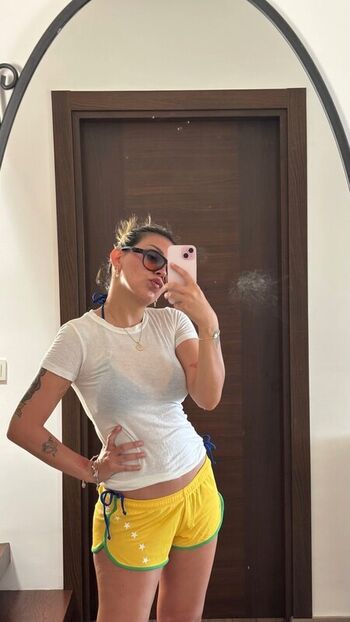 Yagmur Dilaveroglu