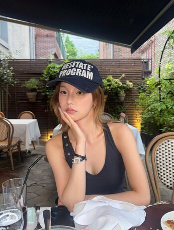 Full leaked Siswet / private onlyfans photo