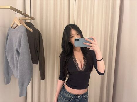 Full leaked Seylith / private onlyfans photo