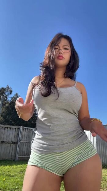 Yina Erome