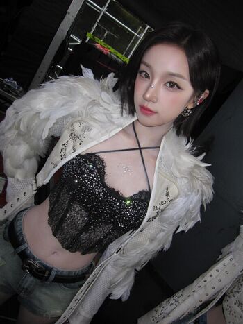Full leaked Anna friel/ private onlyfans photo