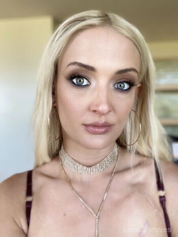 Zoe Sparx