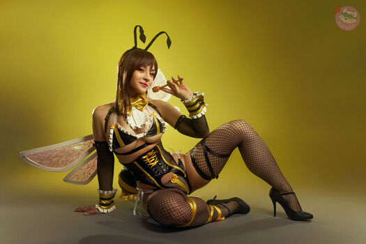 Zoe Volf Cosplay