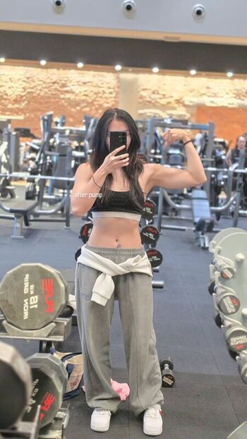 Full leaked Dhuratadora/ private onlyfans photo